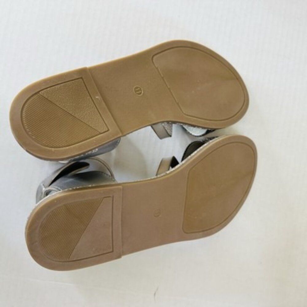 Olivia Miller Women Sandals Kailey Pewter Snakeskin Style Buckle Flats Size 11 - Picture 13 of 16